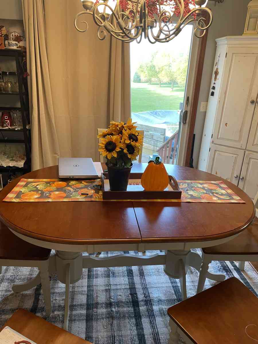 dinning room table