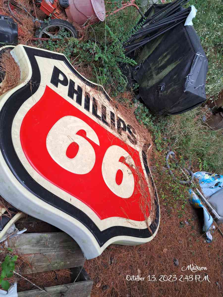 3 vintage Philips 66 Signs
