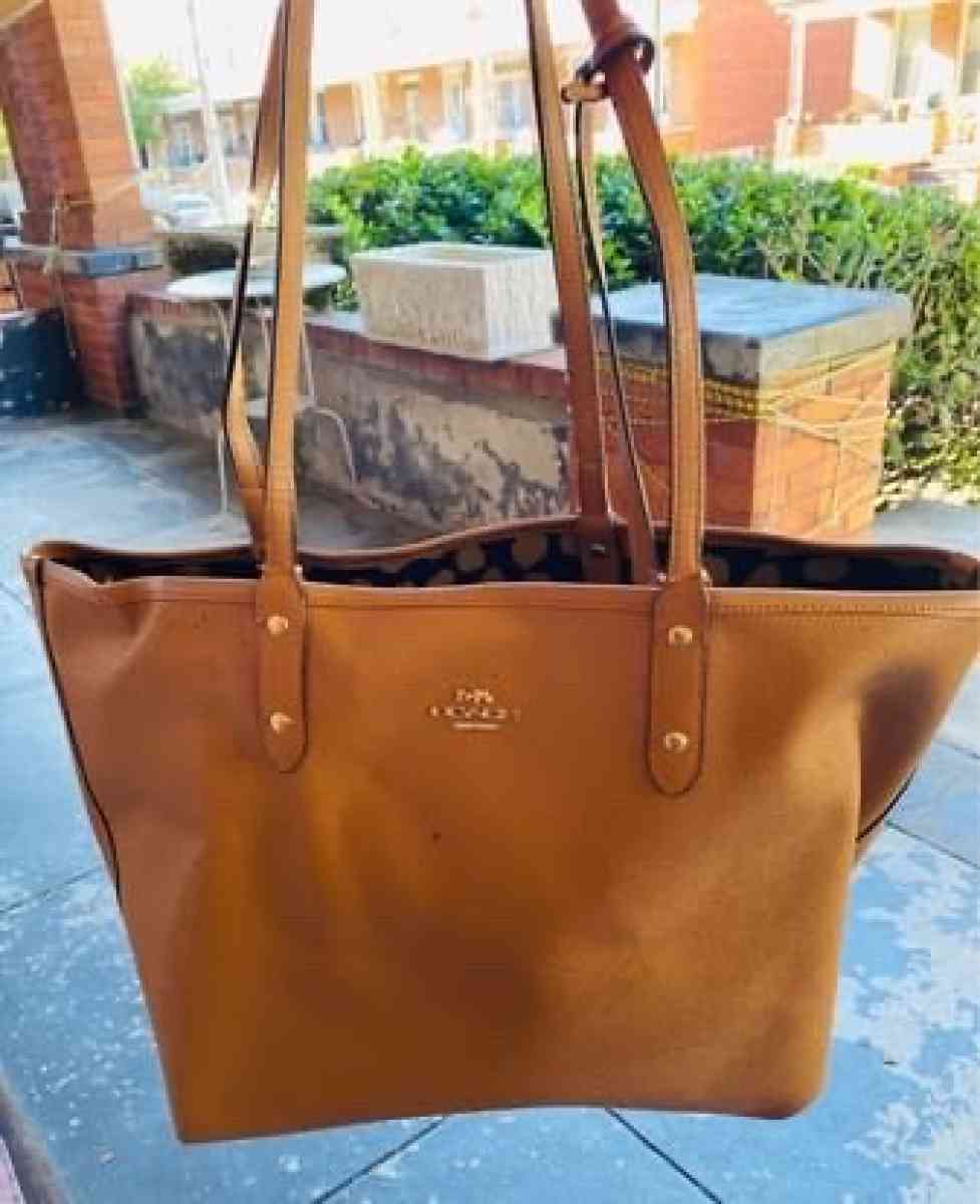coach tote bag