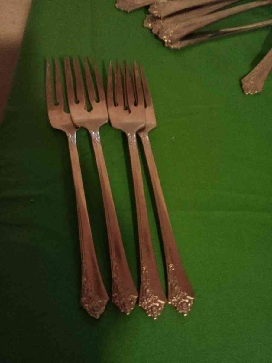 Oneida Damascus rose sterling silver Flat Ware