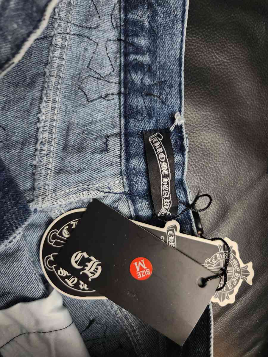 Chrome shorts medium