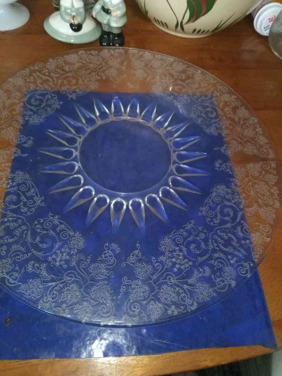 New Martinsville Prelude etch Radiance tray