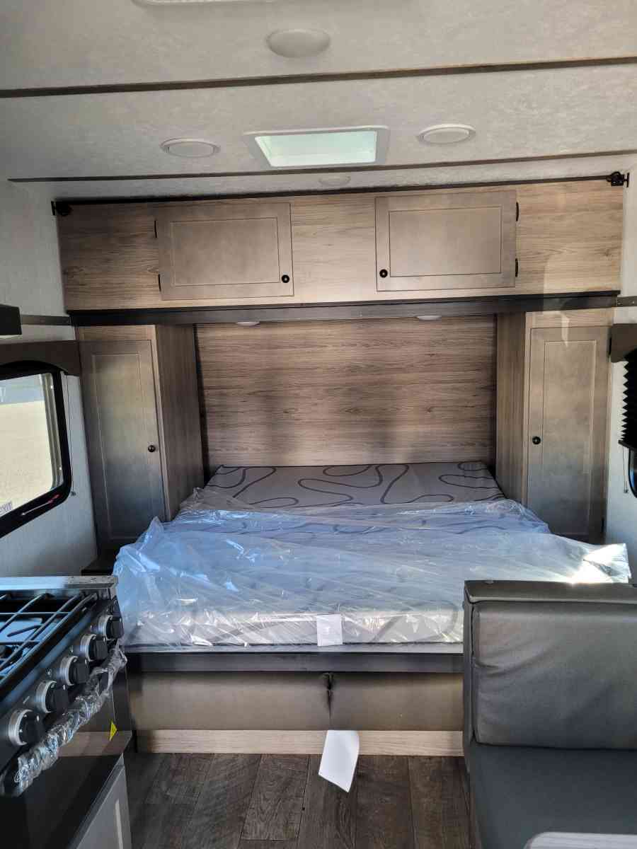 sunset park sunlight 18rd