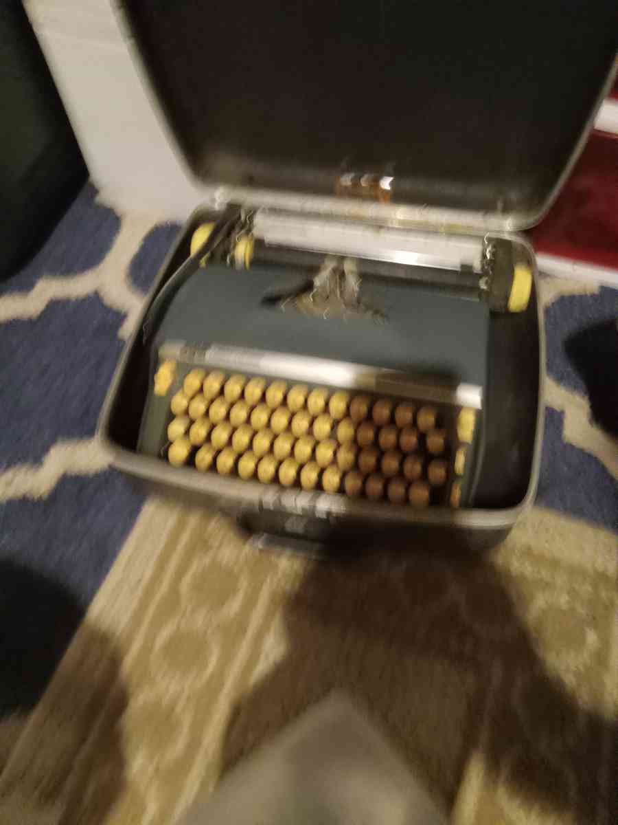 vintage 1960s typriter Smith Corona super sterling