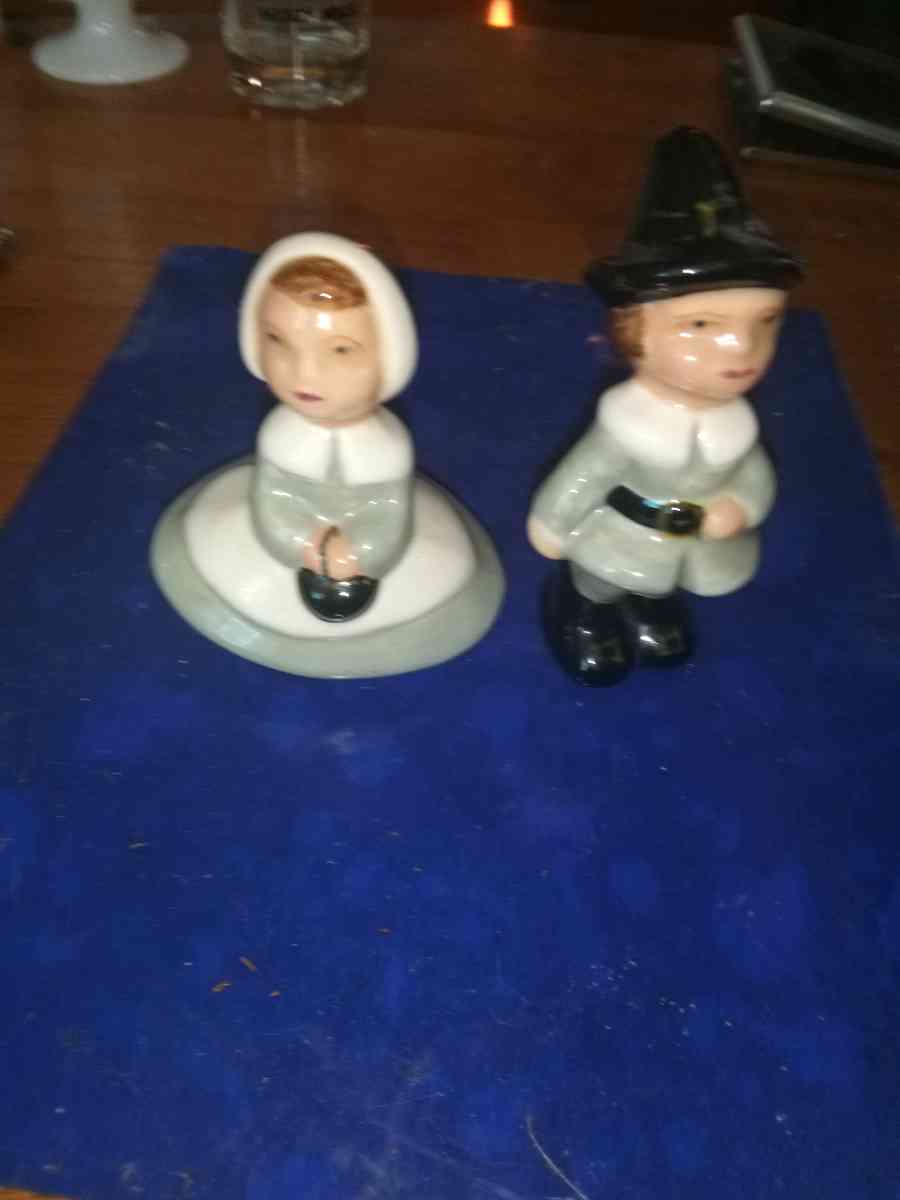 California Pottery Pilgrim Couple
