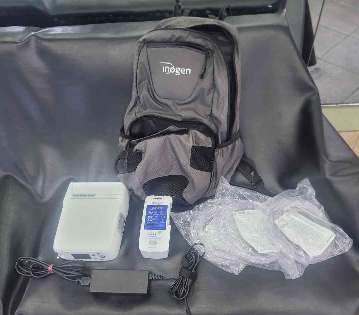 Inogen One G5 W Two Battery  Charger  Accessory Kit