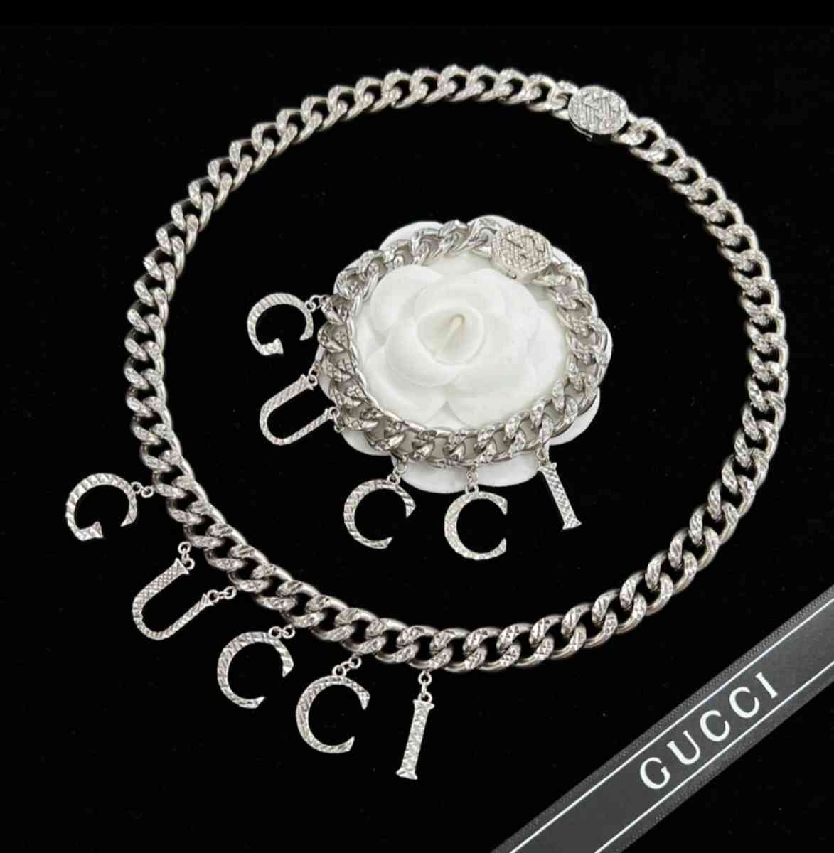 Gucci silver set