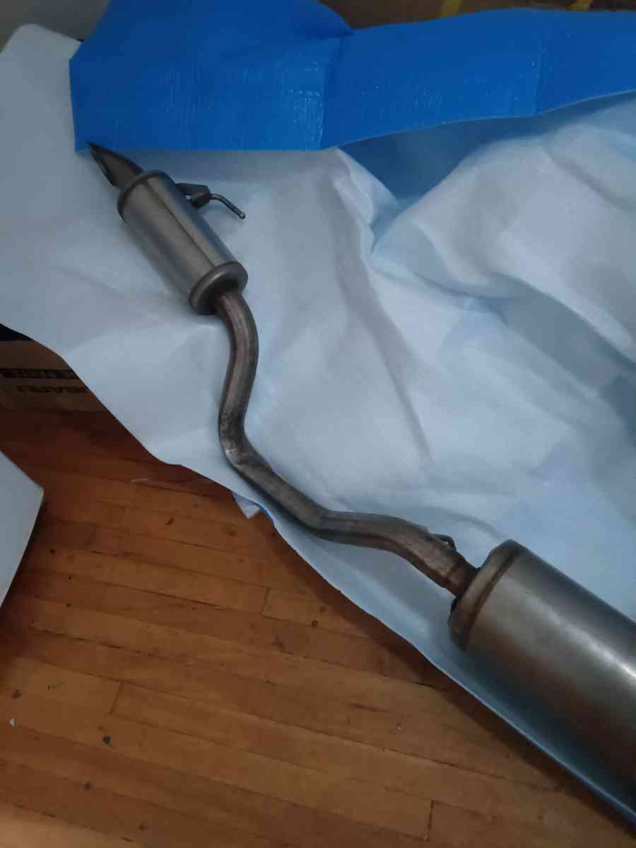 2022 Toyota Highlander complete moffle in excellent conditio