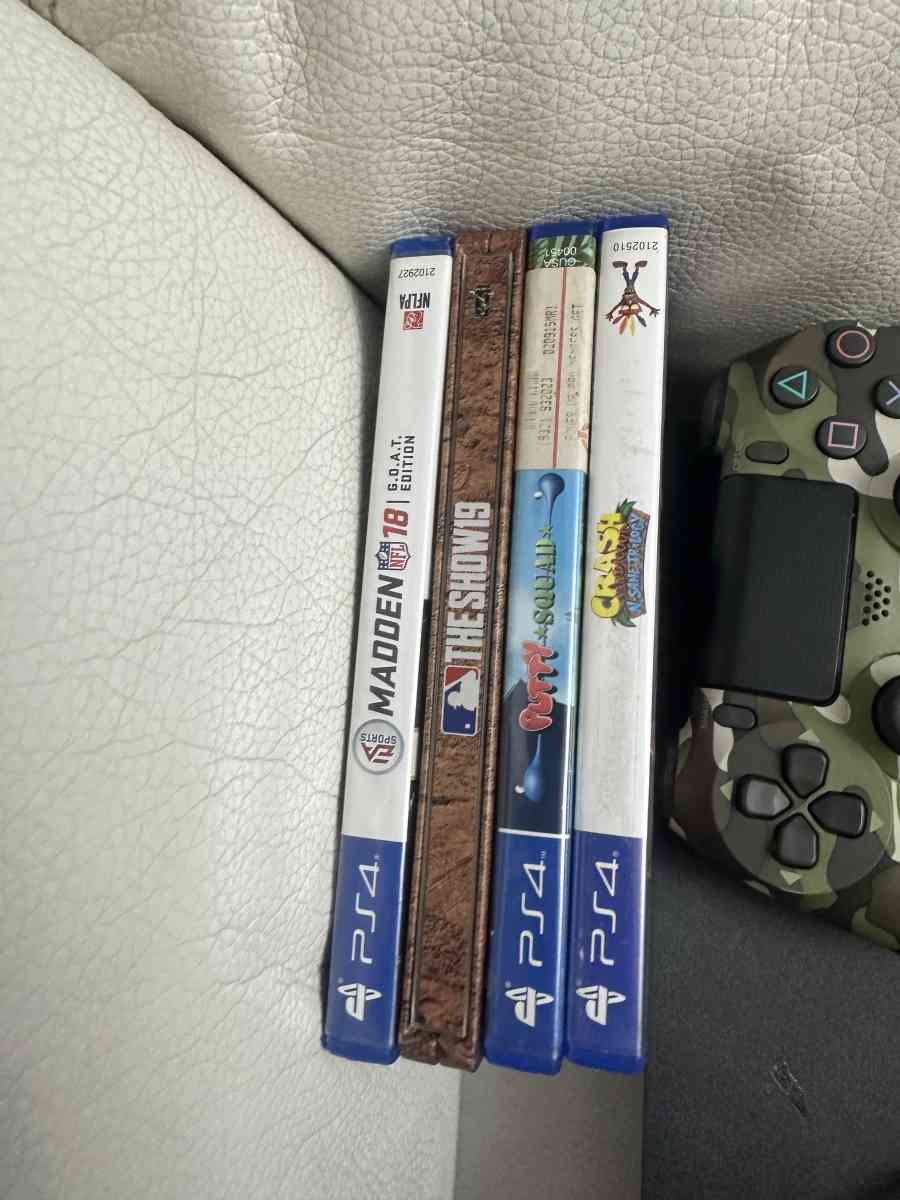 PS4 Pro with VR and games