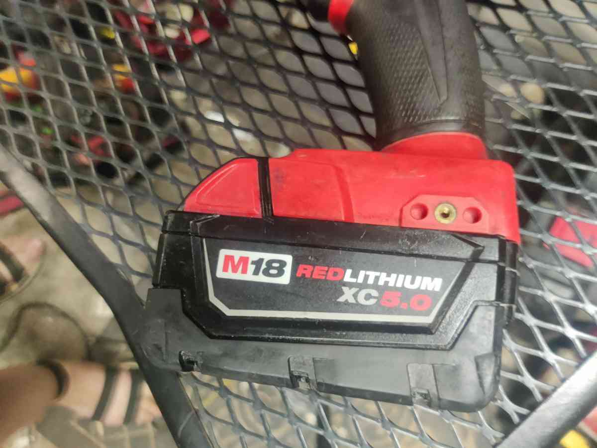 Milwaukee M18