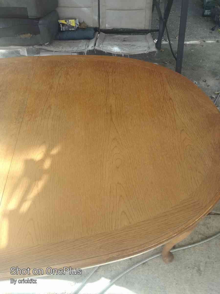 dinning room set and chairs