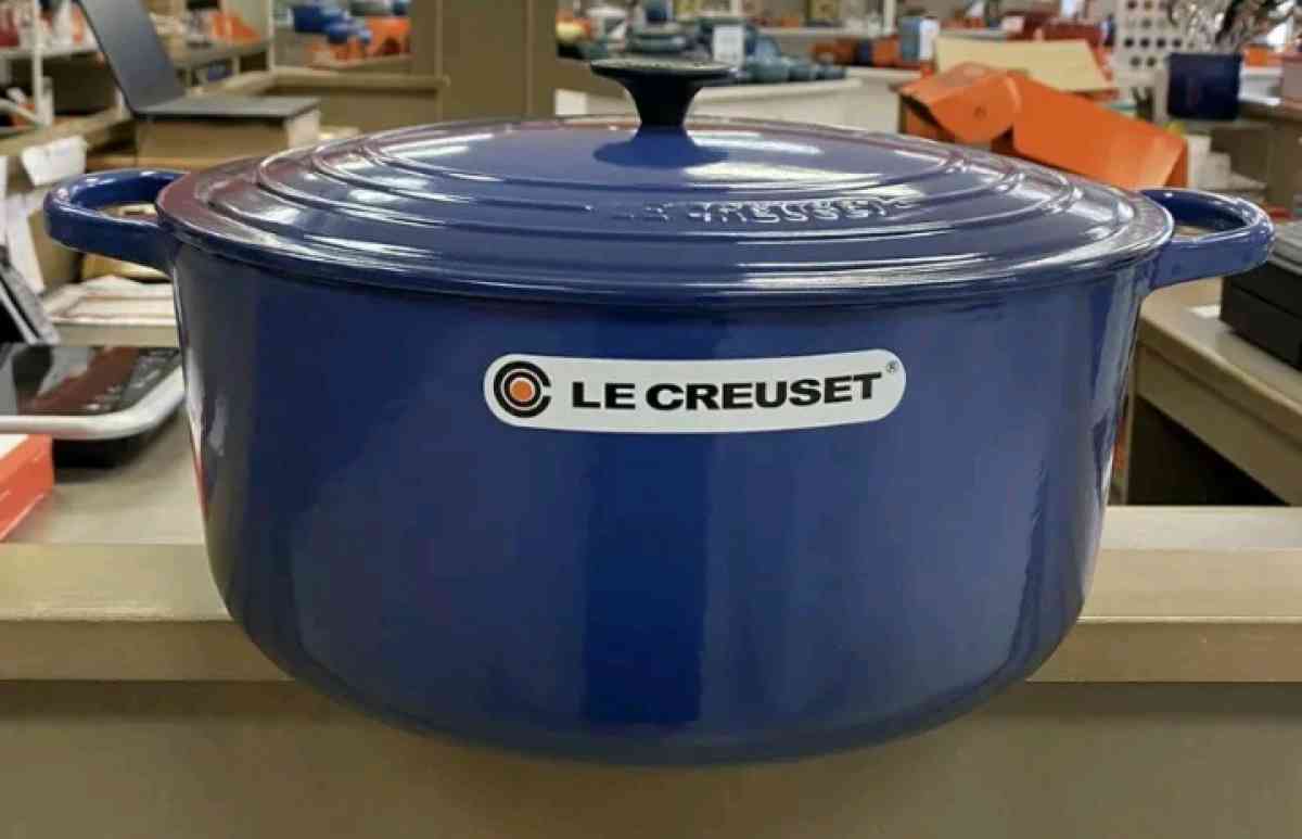 Le Creuset 13Qt dutch oven