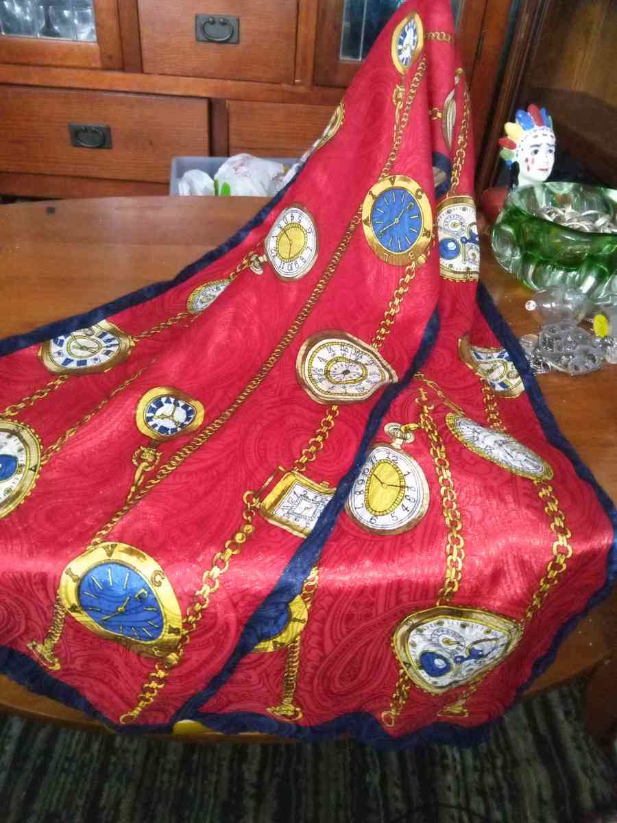 1980s Vintage  Satin Ladies Scarf