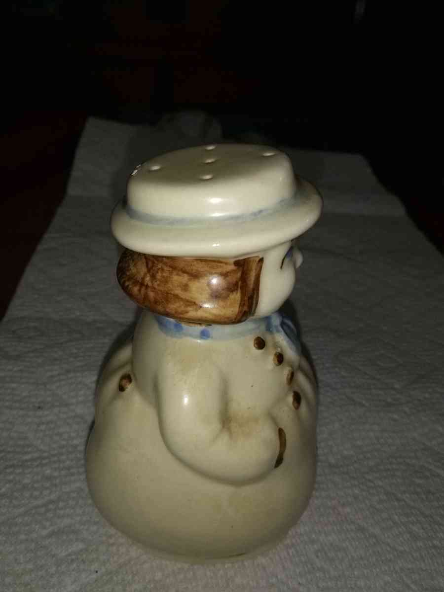 Shawnee Dutch boy Shaker