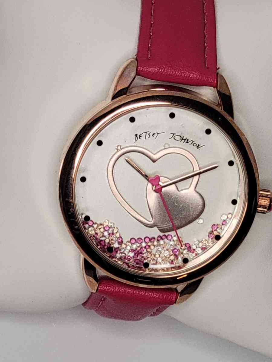 New in box Betsey Johnson Pink Watch With Heart Art