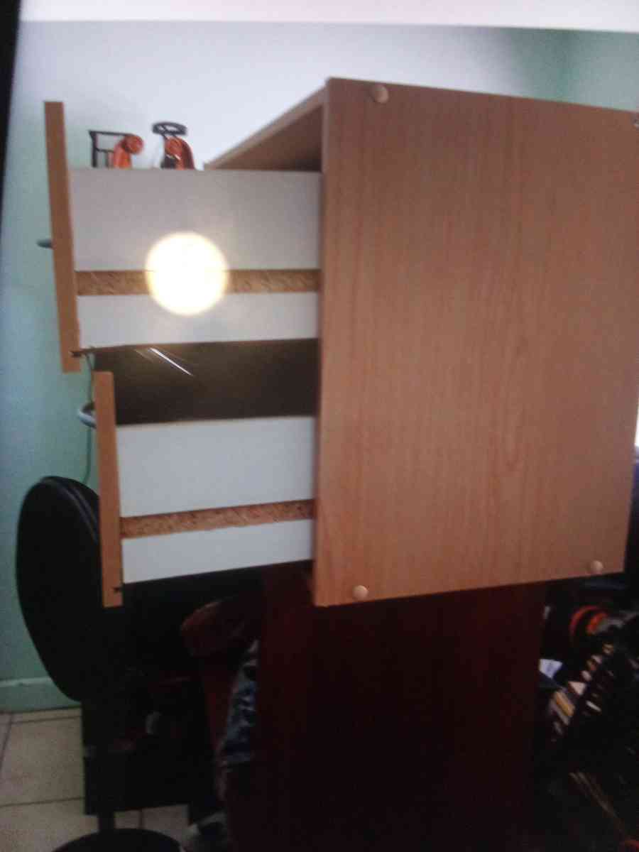 50 cash use draw cabinet 16 inch 24 wide what time u coming