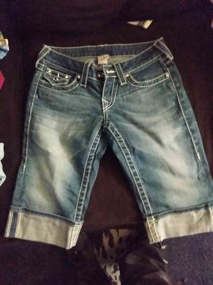 TRUE RELIGION WOMANS JEANS