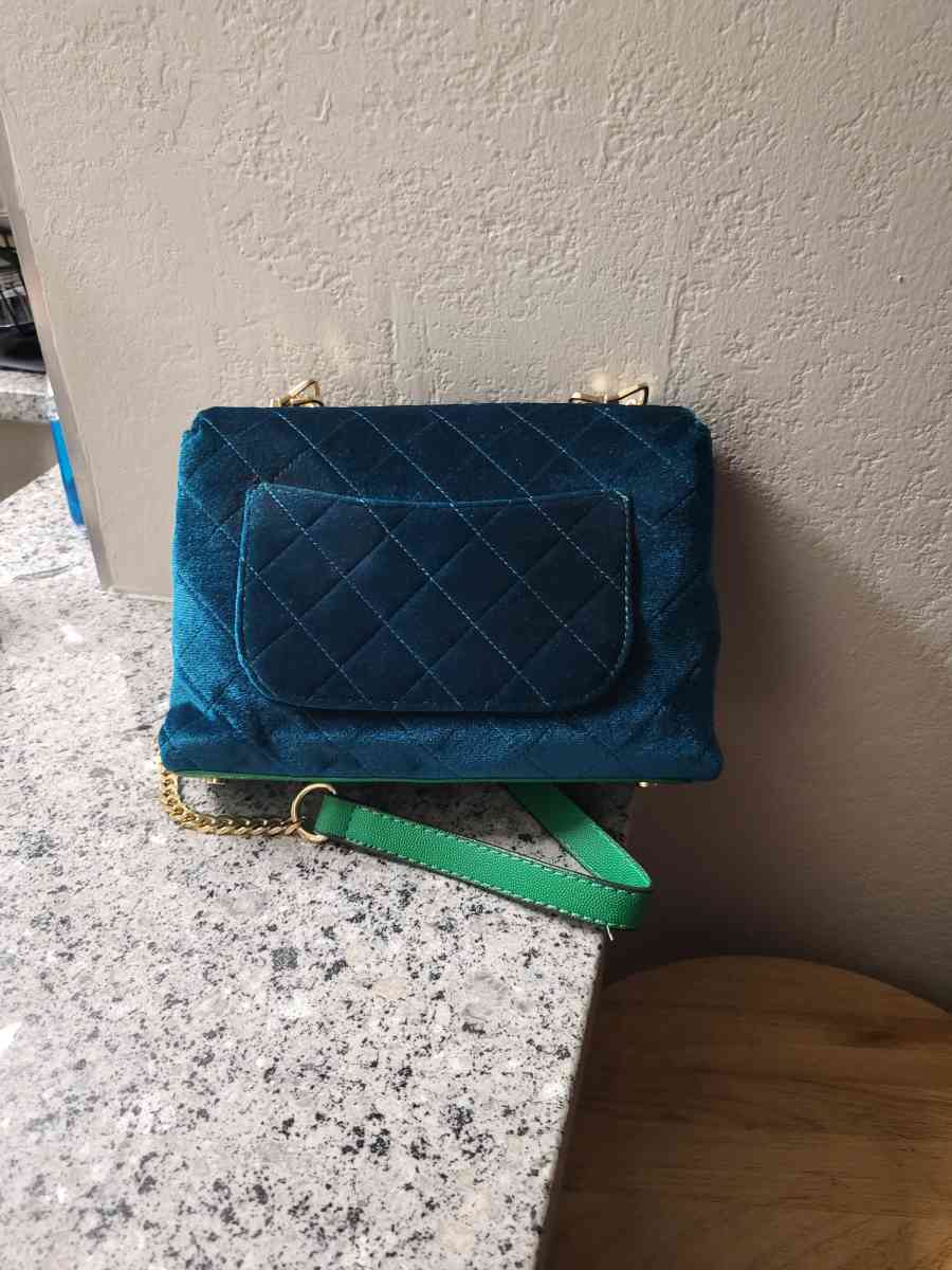small shoulder Bag