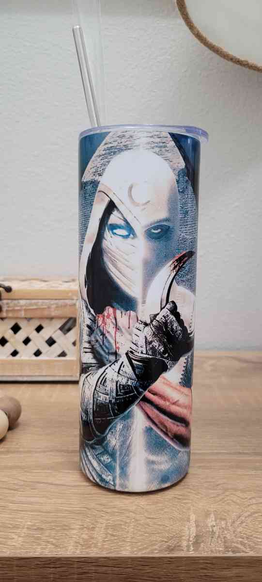 Drink in Style with Our Custom 20oz Tumbler