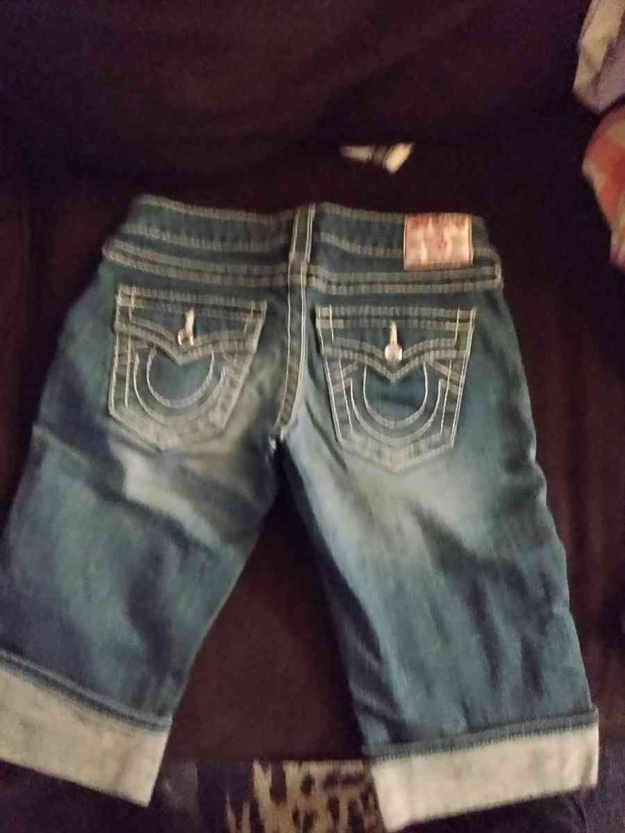 TRUE RELIGION WOMANS JEANS