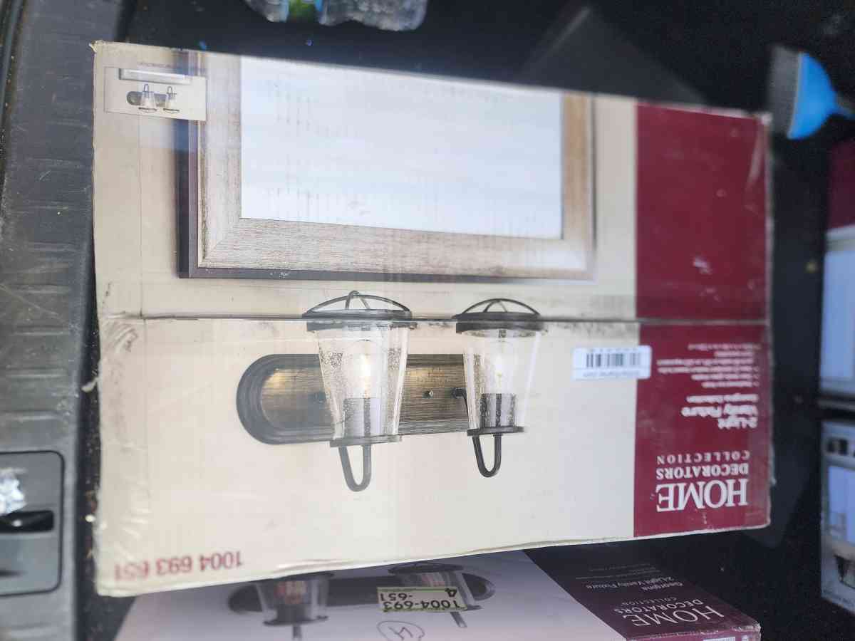 Brand new blinds bath tub light fixtures