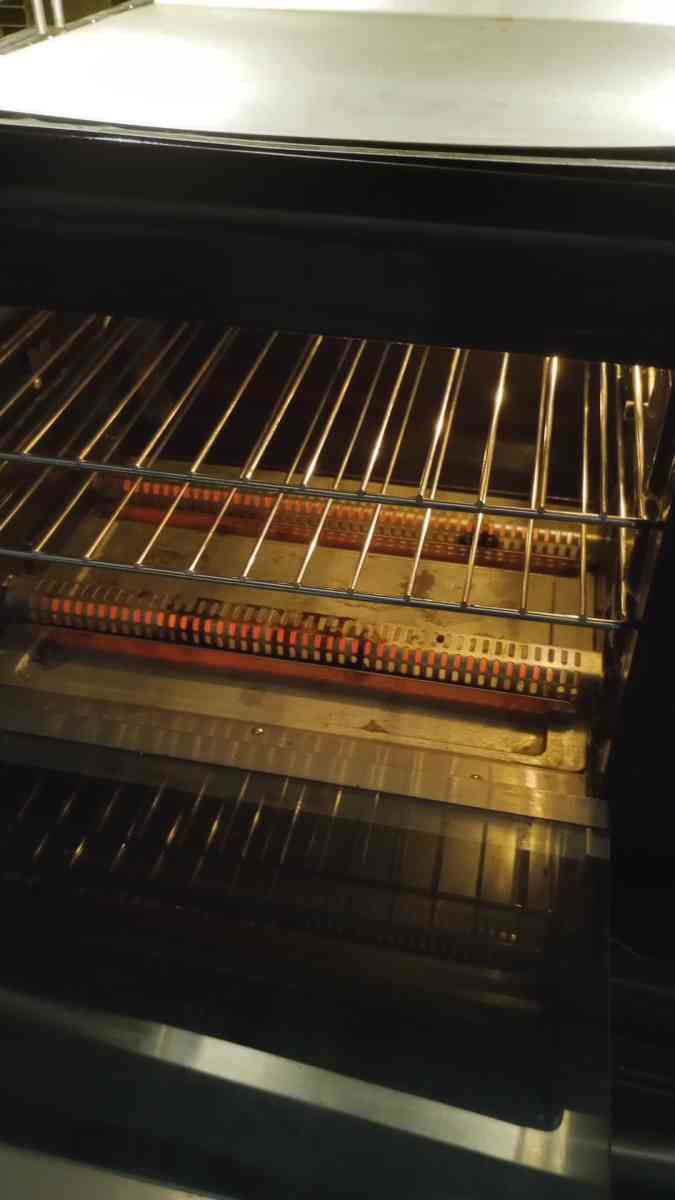 The Food Network countertop convection oven