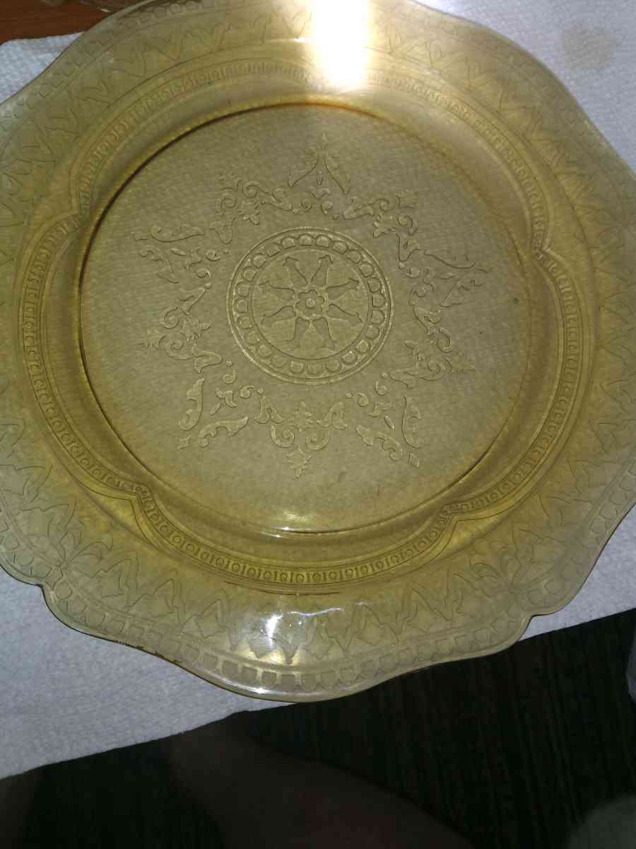 2 Patrician Spoke dinner plates