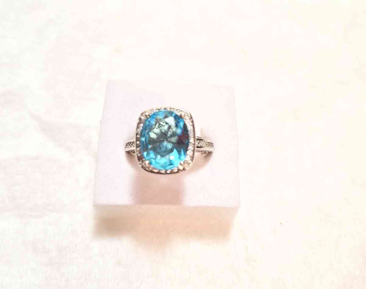blue Topaz ring size 6 new