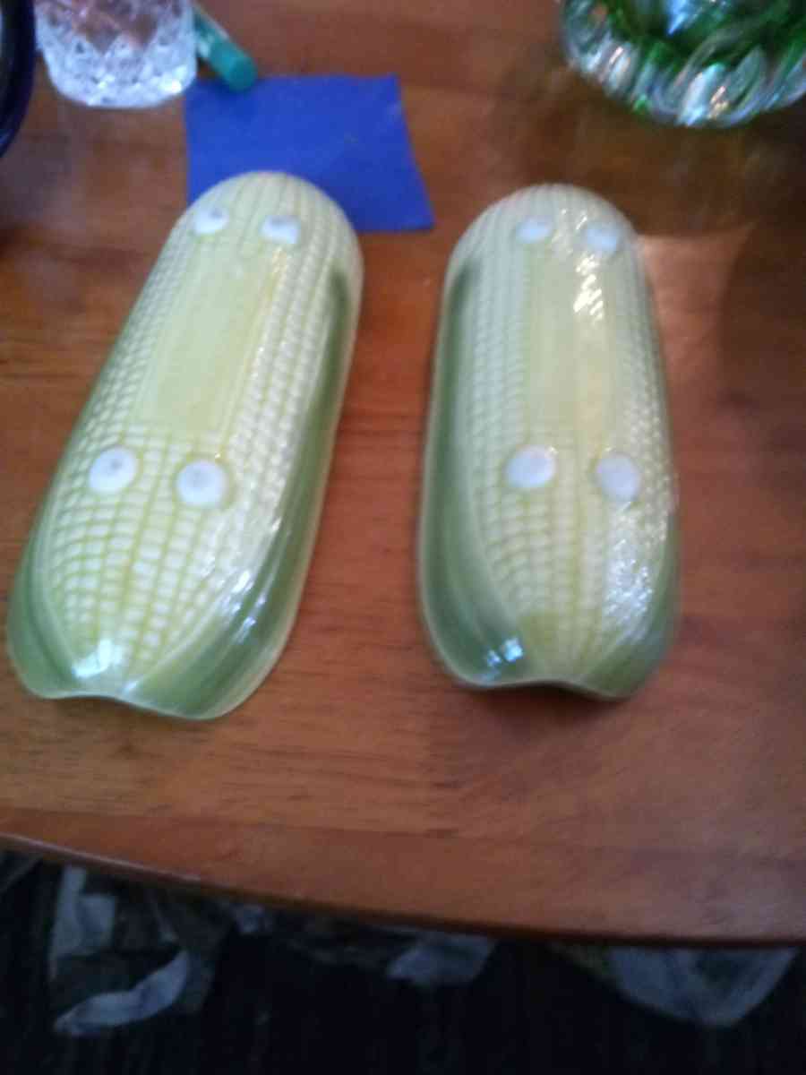 2 Shawnee Corn King corn rollers
