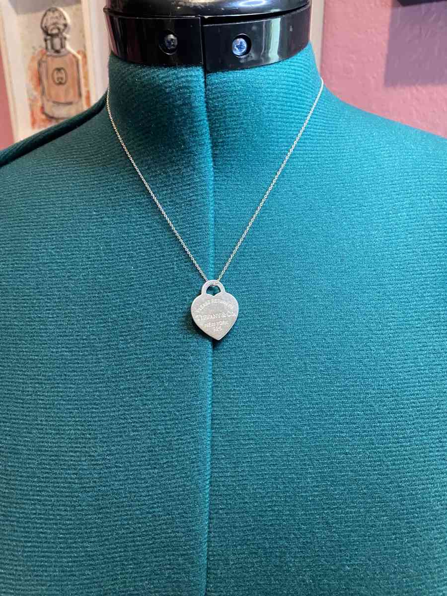 authentic Tiffany and Co necklace