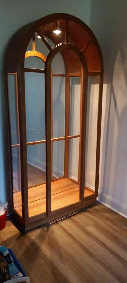 Lighted curio cabinet