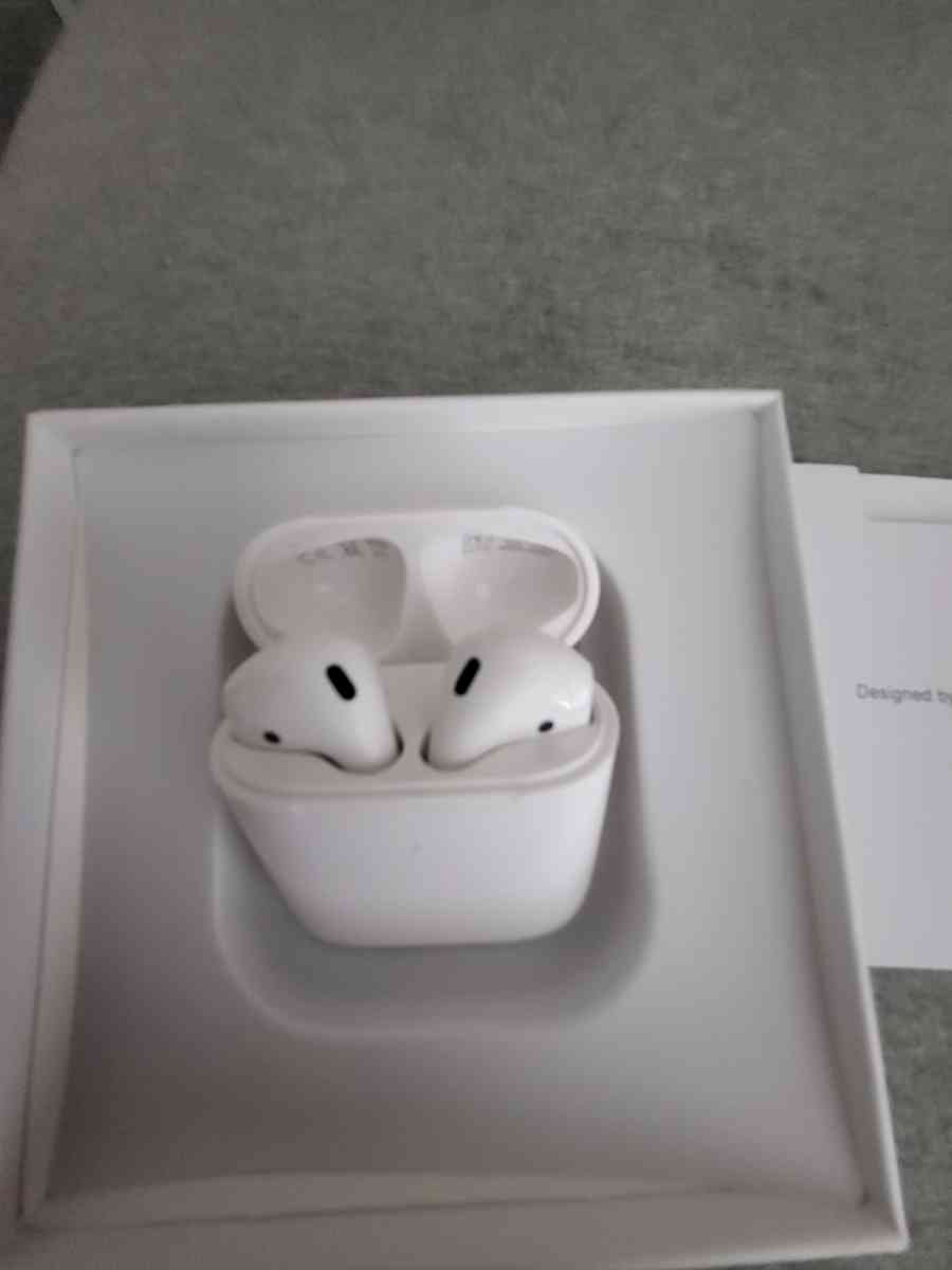 Apple airpods Gen 2