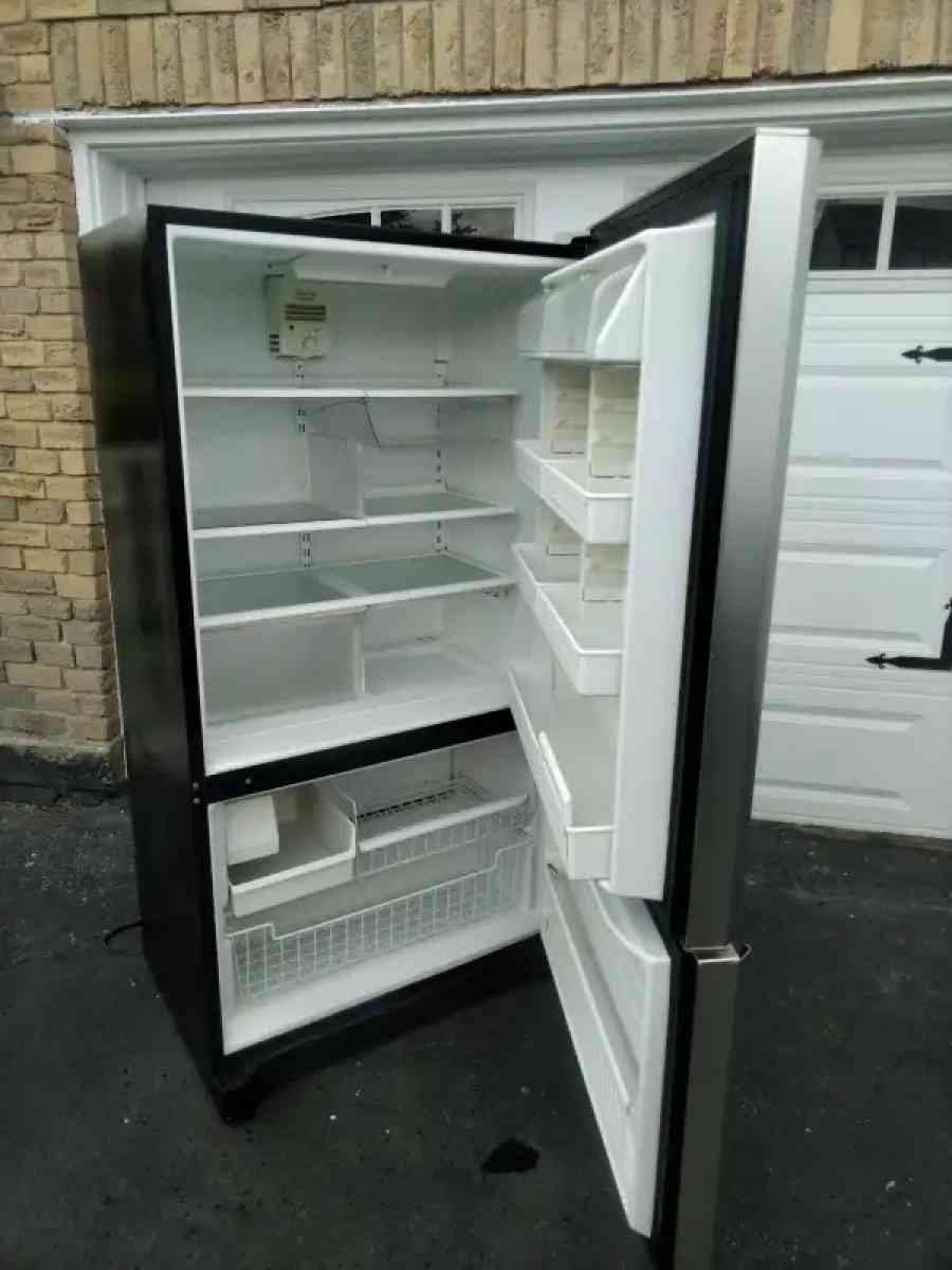 black Amana fridge