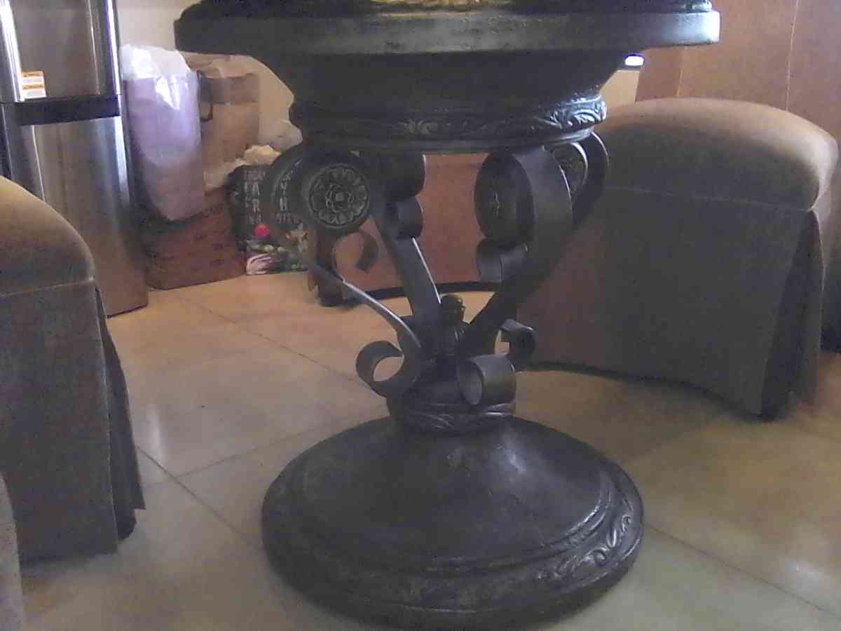 Dinning Table With 6Chairs