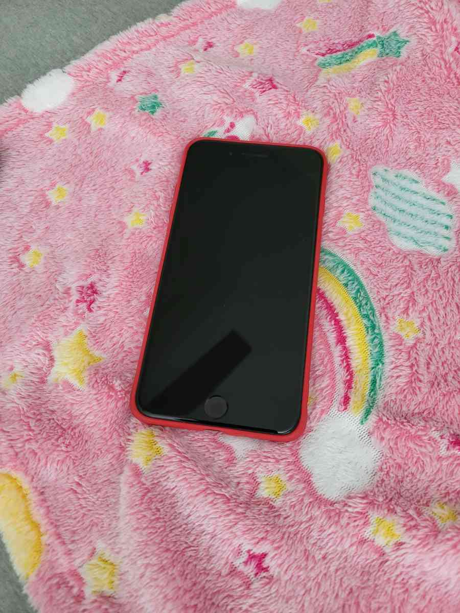 iphone 8plus 64GB unlocked