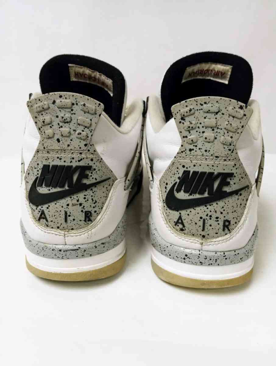 2 pairs of air jordans