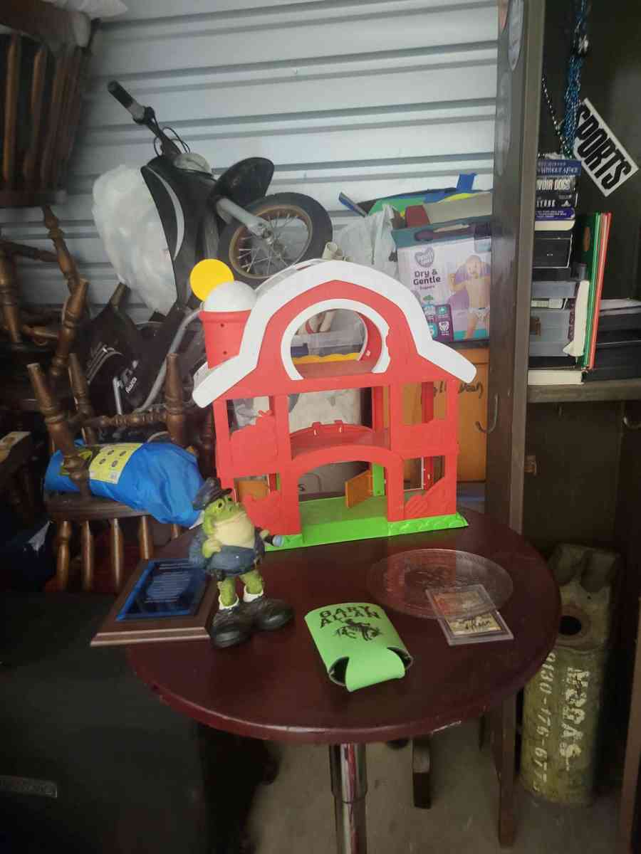 Kid Connection Farm House Play Set