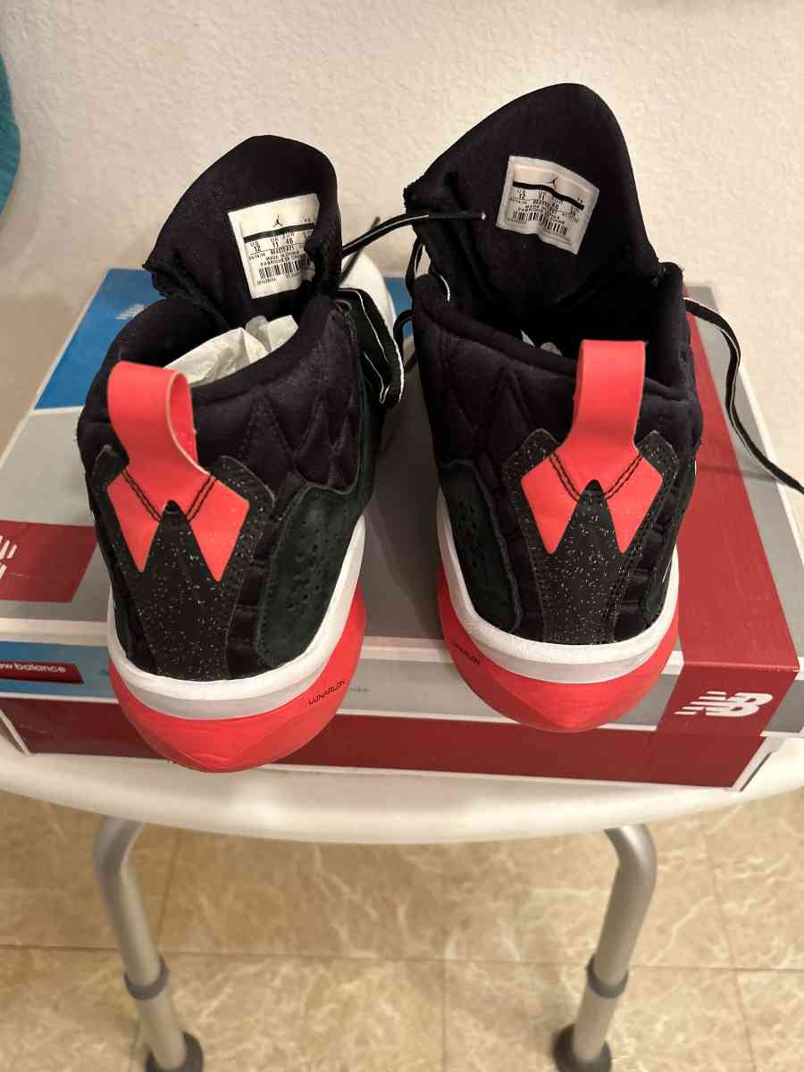 Nike air jordans mens size 12