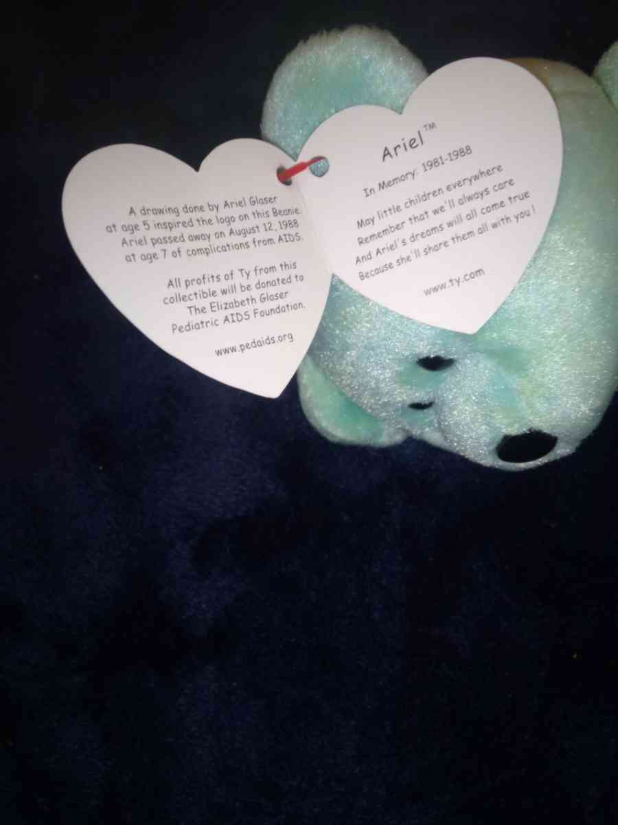 2000 Ty beanie babies Ariel mint selling collection off