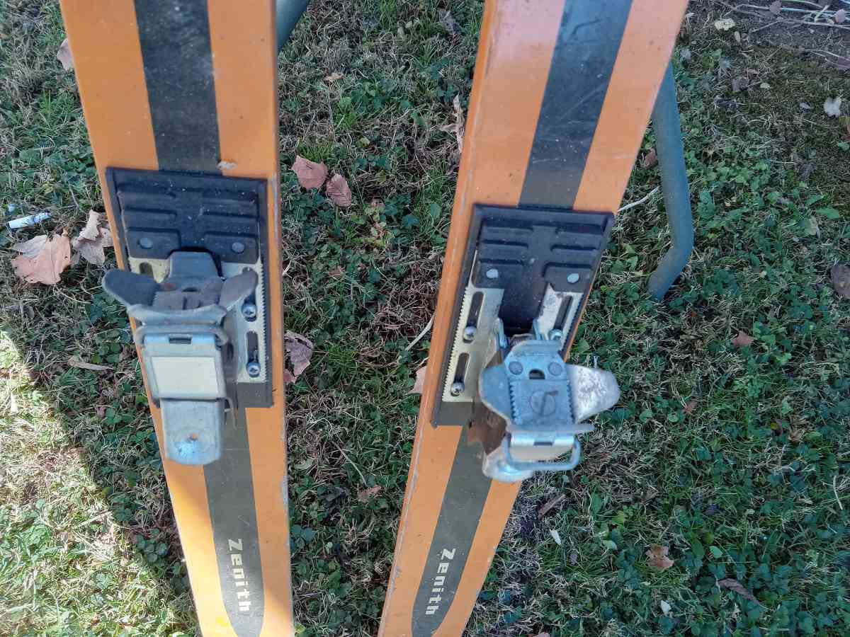 olmypique  zenith skis