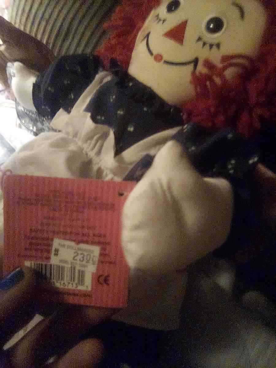 raggedy Ann and Andy dolls