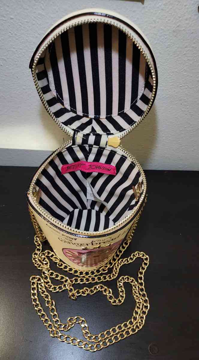 Betsey Johnson gingerbread latte purse