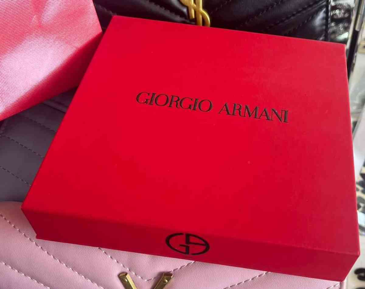 sale  giorgio armani lipgloss 405 and Si perfume gift set wi