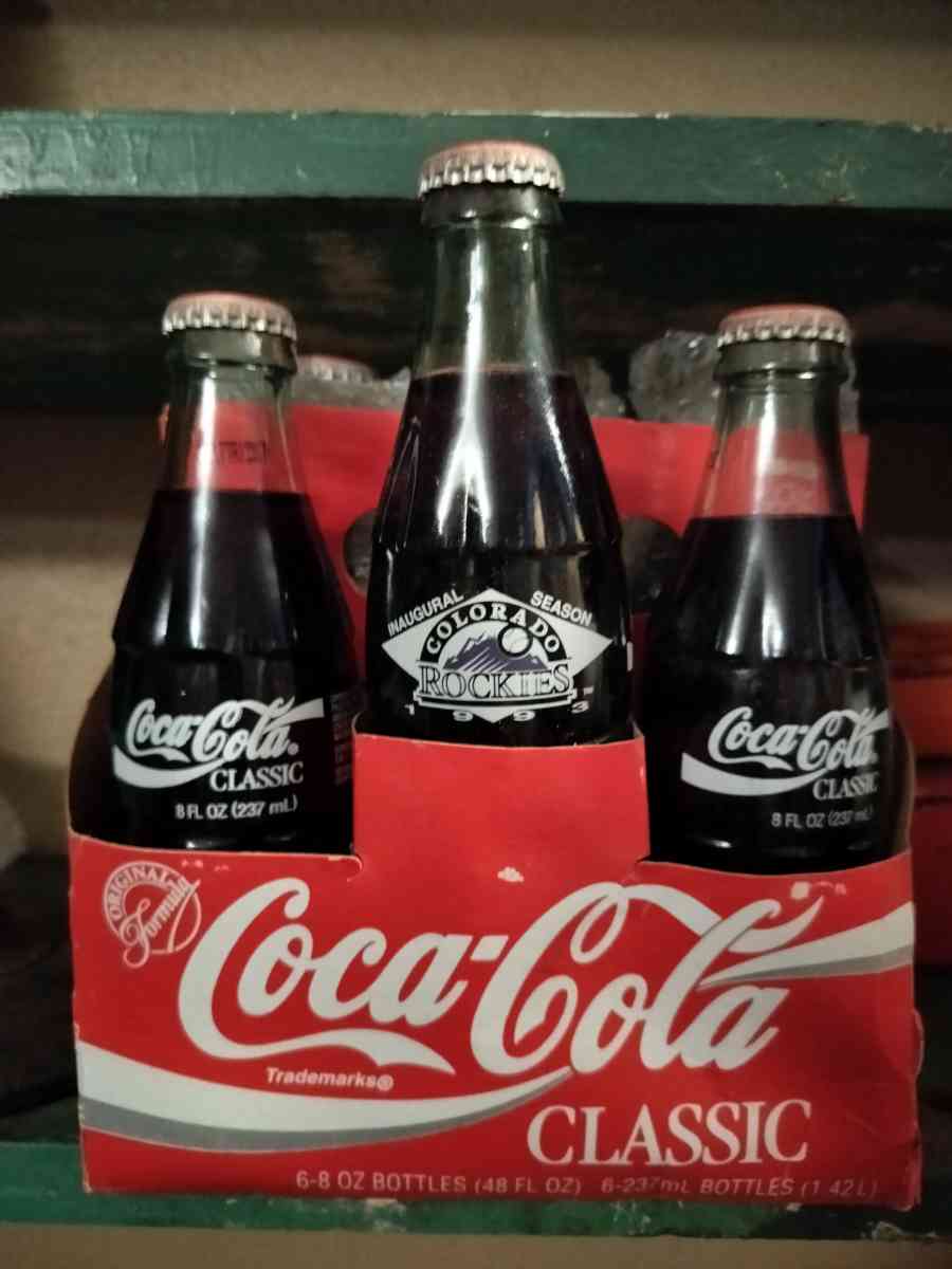 CocaCola 25  cases mint