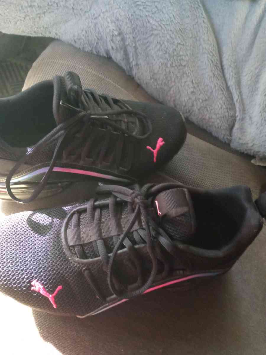 puma shoes for women size size 7 and half