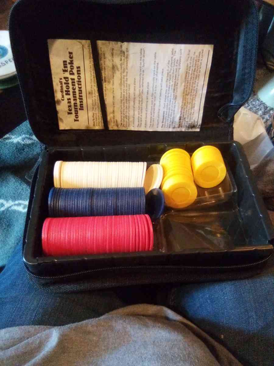 poker chip case