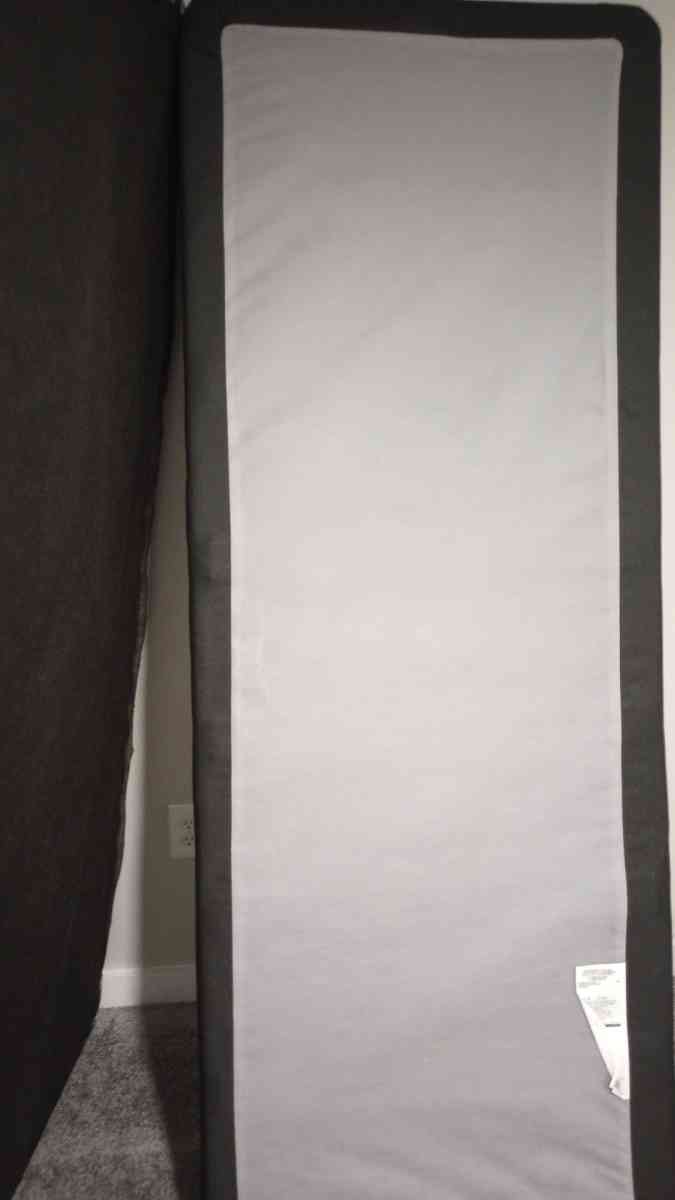 2 Twin Size Mattress Box Springs