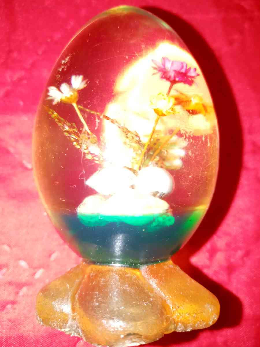 1960 to 1970s lucite acrylic egg