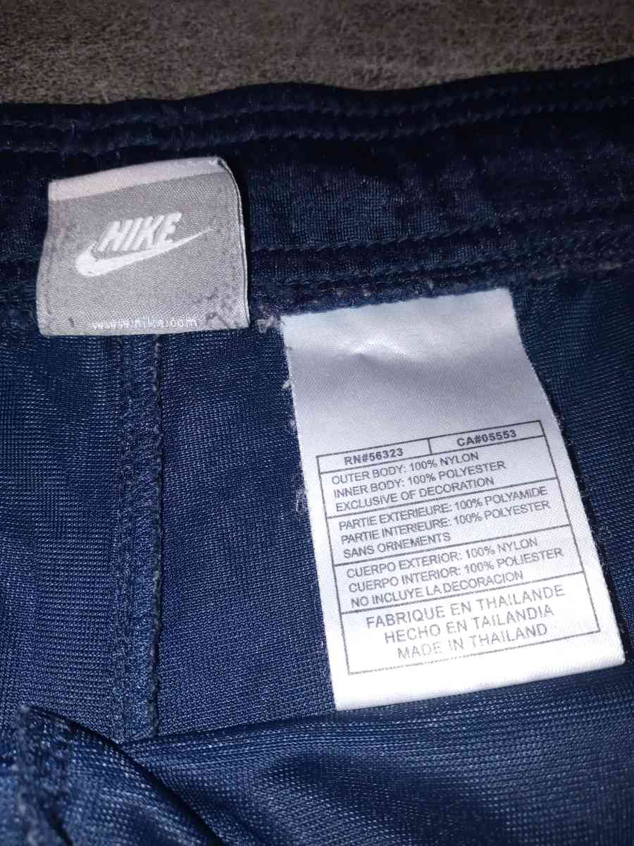 womens Nike shorts medium