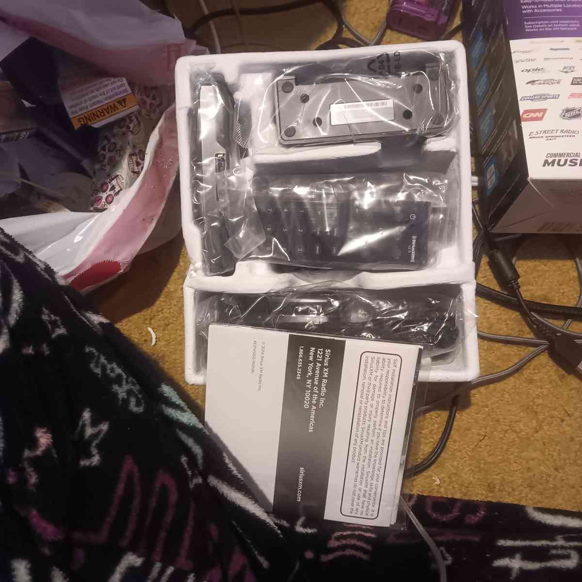 Onyx EZR Sirius XM Radio Receiver with home kit